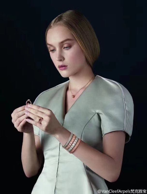 Calidad Pulsera real media Rose Yellow Gold blanca de la firma de Perlee del oro 18k del modelo VCA fábrica