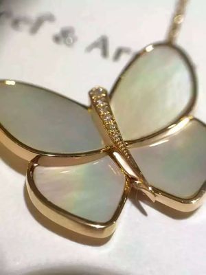 Calidad Oro amarillo pendiente del collar 18K de la mariposa, collar de Van Cleef Butterfly fábrica
