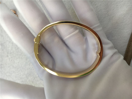 Calidad joyería de lujo determinada del diamante del oro amarillo 18K con 2 quilates de diamantes NINGUNA piedra preciosa fábrica