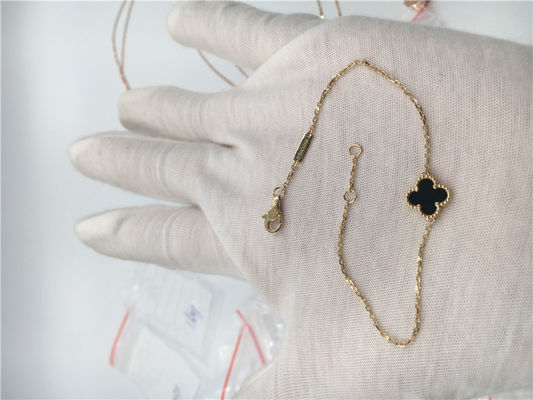 Calidad Oro amarillo dulce de la pulsera 18k de Van Cleef Arpels Alhambra con cornalina fábrica