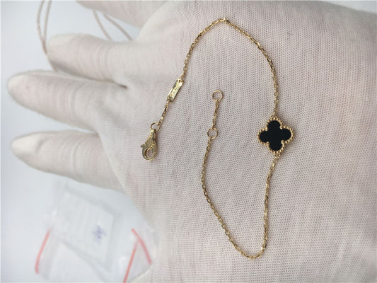 Calidad Oro amarillo dulce de la pulsera 18k de Van Cleef Arpels Alhambra con cornalina fábrica