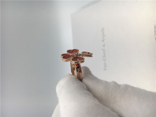 Calidad 18k Rose Gold Van Cleef y Arpels florecen el anillo con cornalina/el diamante redondo fábrica