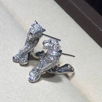 Calidad Pendientes de lujo modificados para requisitos particulares de la pantera de la joyería del diamante del oro 18K con la laca negra fábrica