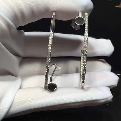 Calidad Ningunos pendientes de la O.N.U Clou de Juste de la piedra preciosa clavan el oro blanco de la forma 18K con los diamantes fábrica