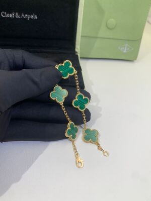 Malaquita VCARL80900 del oro amarillo de los adornos de la pulsera 5 de Van Cleef And Arpels Alhambra de las mujeres