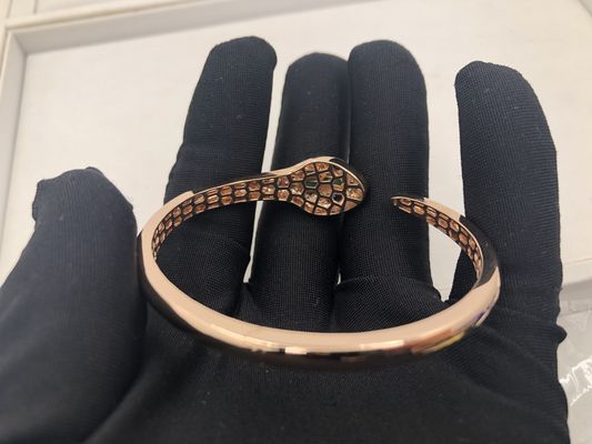 Calidad Las pulseras de lujo del encanto de Snakewomens de la joyería modificaron el oro rosado de 18 Kt para requisitos particulares con los diamantes fábrica