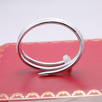 Calidad Oro blanco de Juste Un Clou Bracelet In 18k de la joyería con los diamantes pavimentados llenos fábrica